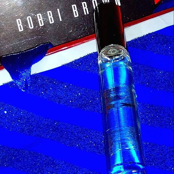 Bobby Brown Extra Essential Neroli, Patchouli, Lavender Sandalwood Oils... - Picture 6 of 7